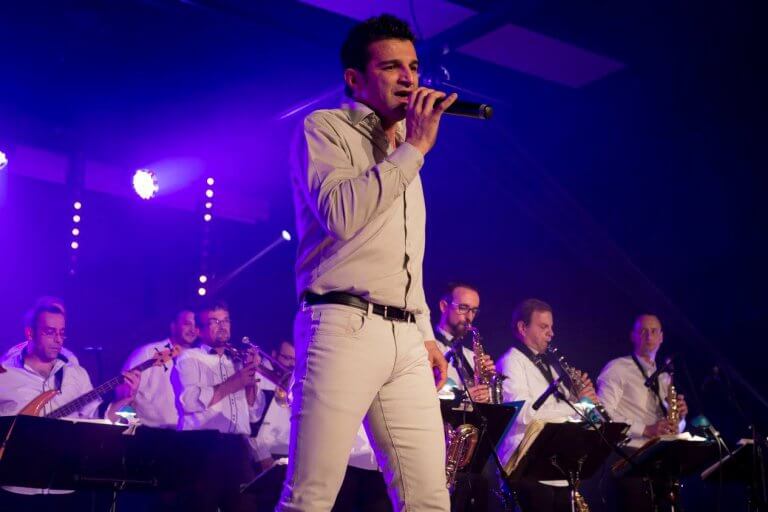 Chanteur de l'orchestre Quorum n'Co